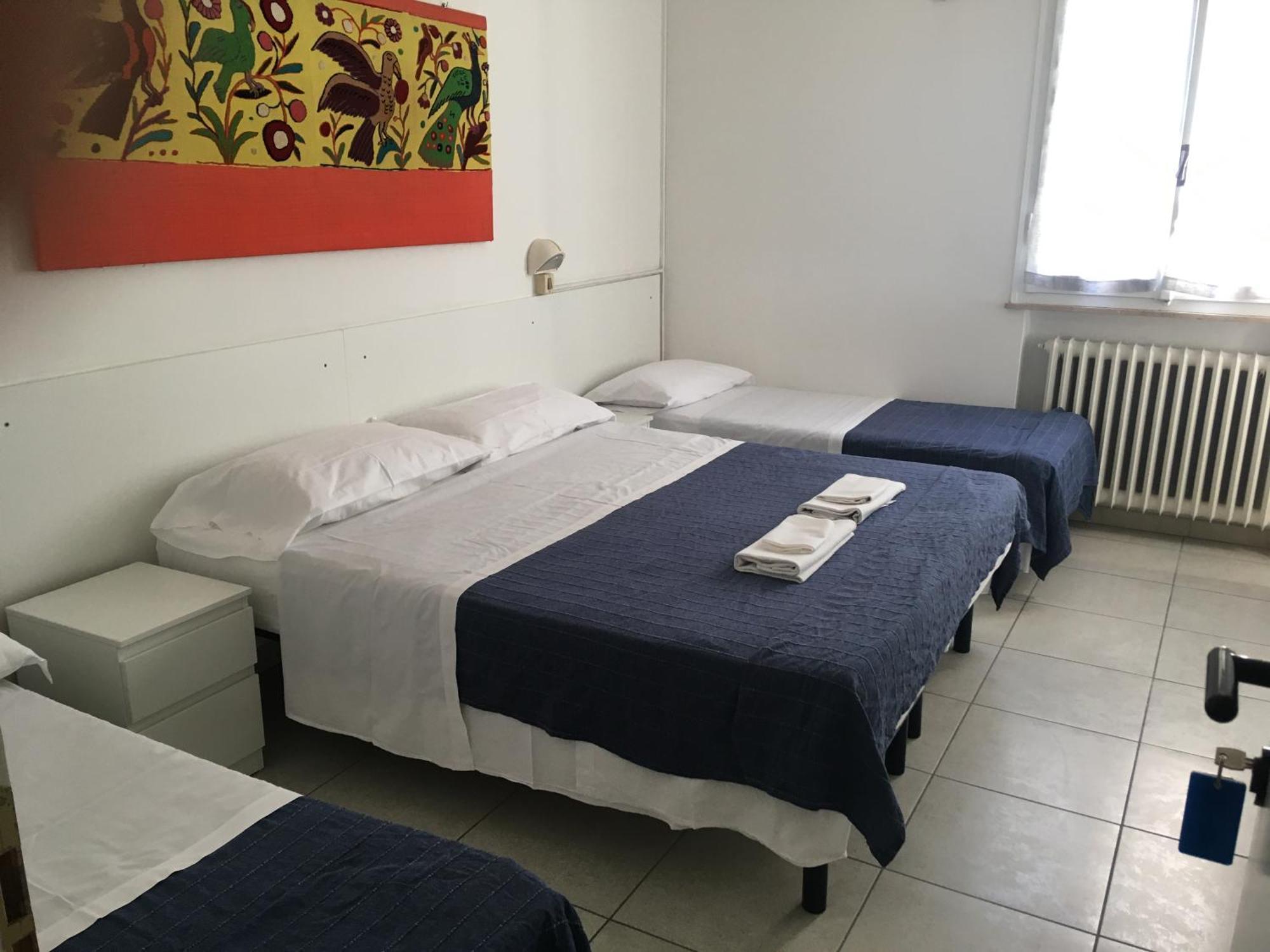 Hotel Maddalena Marina di Ravenna Pokoj fotografie