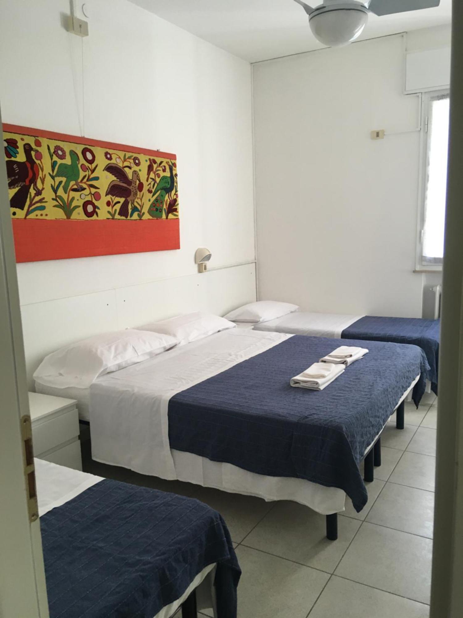Hotel Maddalena Marina di Ravenna Pokoj fotografie